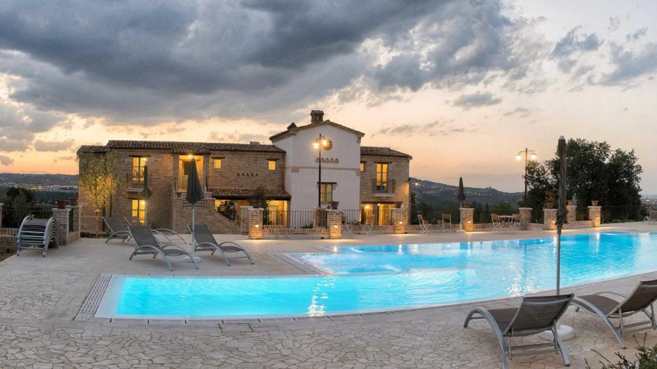 Villa Sant'Angelo อัลบา อาดริอาติกา ภายนอก รูปภาพ