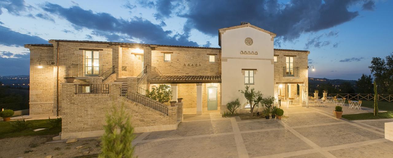 Villa Sant'Angelo อัลบา อาดริอาติกา ภายนอก รูปภาพ
